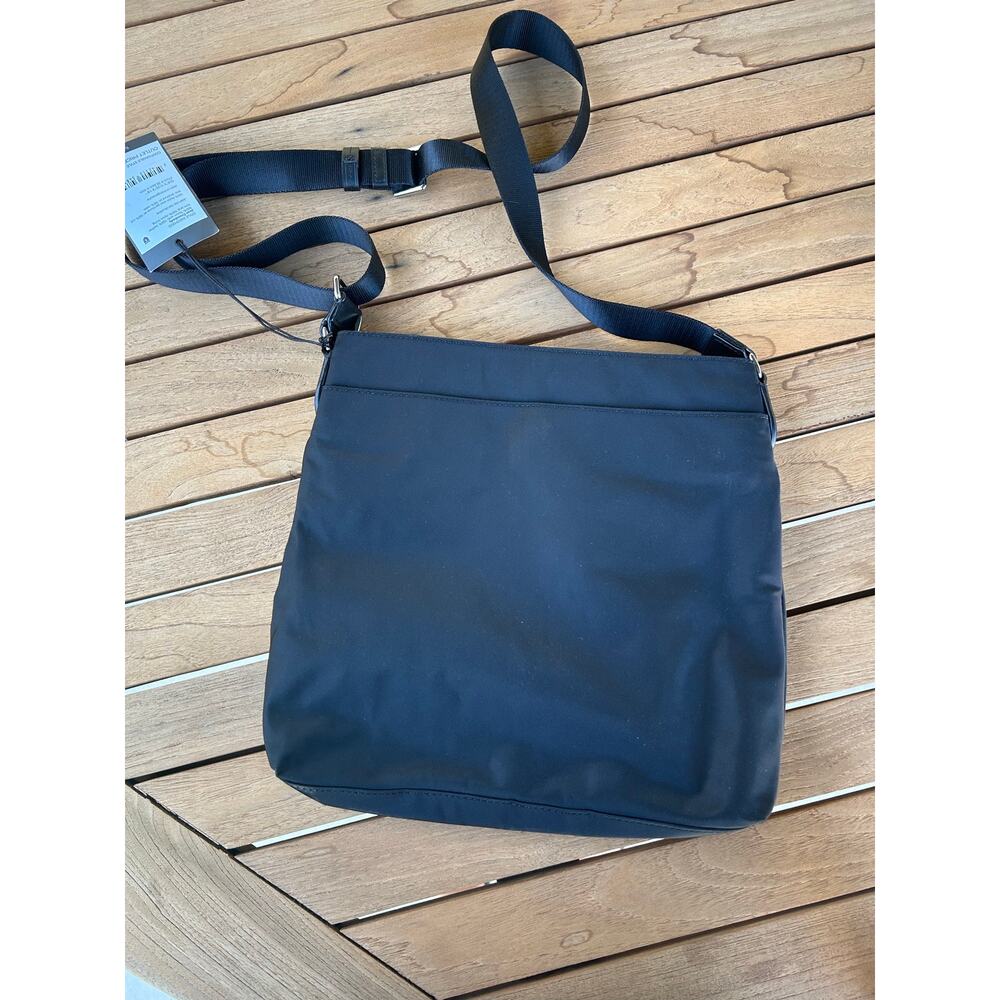 NWT Tumi Jean nylon Crossbody bag - Picture 5 of 8